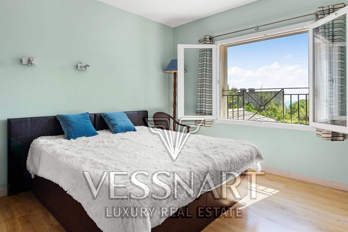 Image No.14-5 Bed House for sale