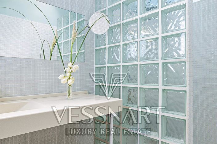 Image No.17-5 Bed House for sale