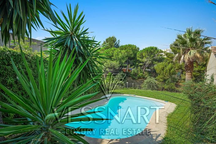 Image No.4-5 Bed House for sale