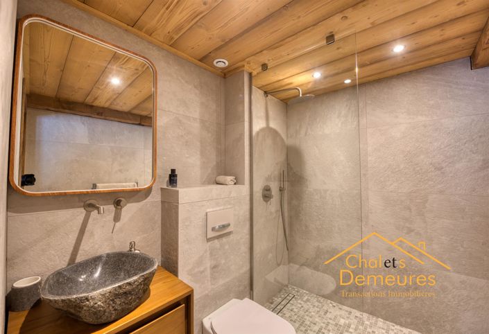 Image No.18-5 Bed Apartment for sale