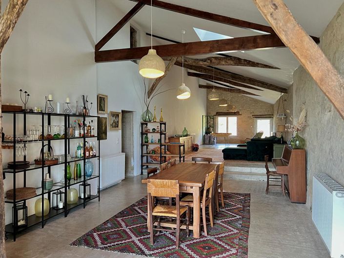 Image No.6-5 Bed House for sale