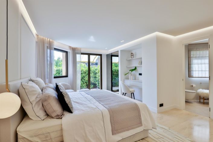 Image No.10-3 Bed Apartment for sale