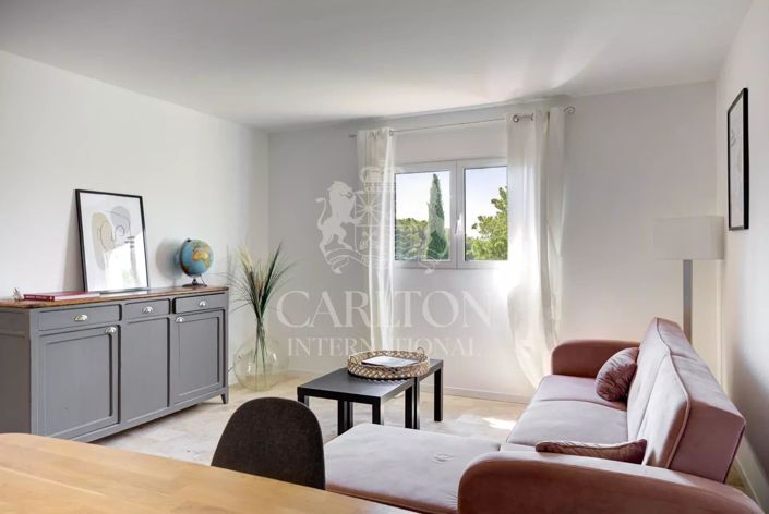 Image No.15-5 Bed House for sale