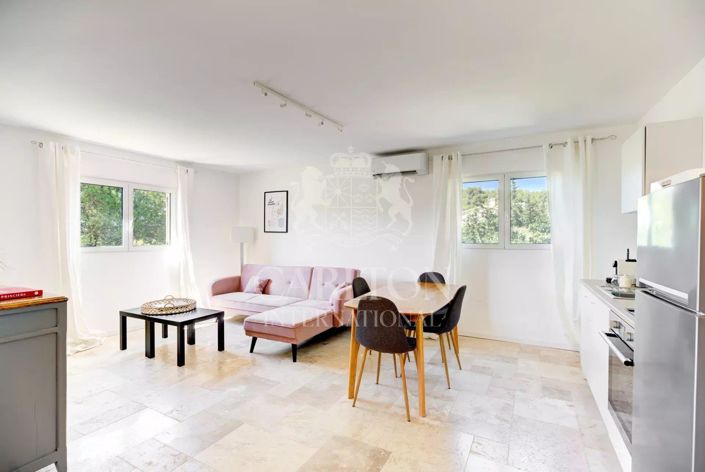 Image No.5-5 Bed House for sale