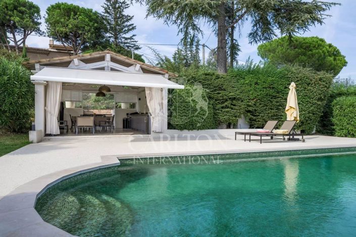 Image No.2-5 Bed House for sale