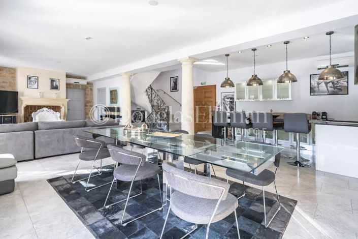 Image No.12-7 Bed House for sale