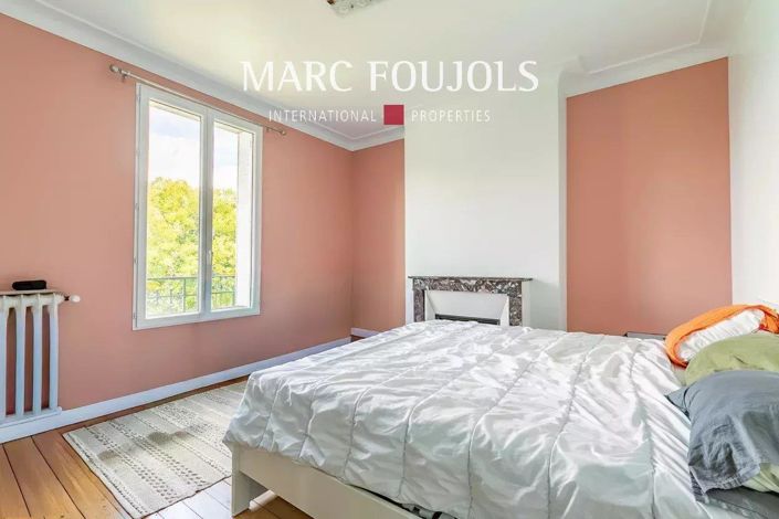 Image No.11-6 Bed House for sale