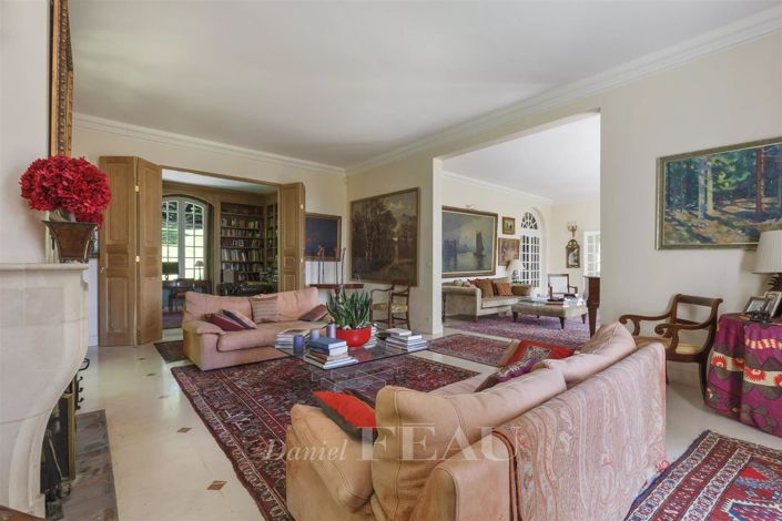 Image No.15-5 Bed House for sale