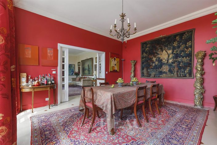 Image No.19-5 Bed House for sale