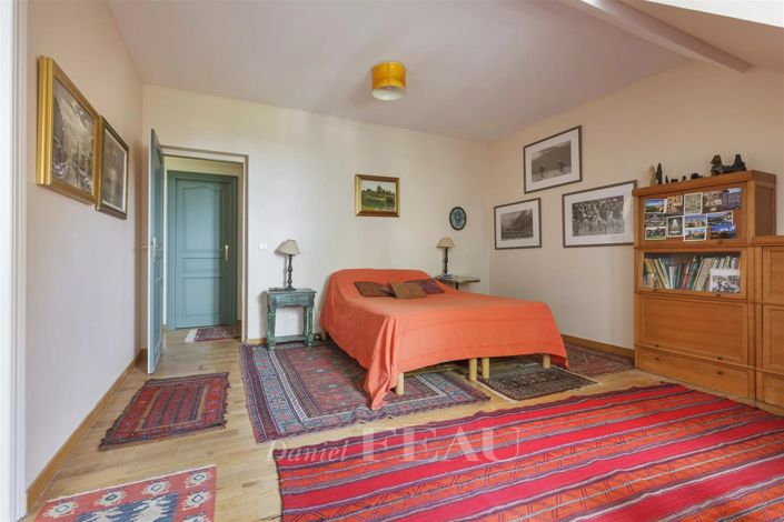 Image No.29-5 Bed House for sale