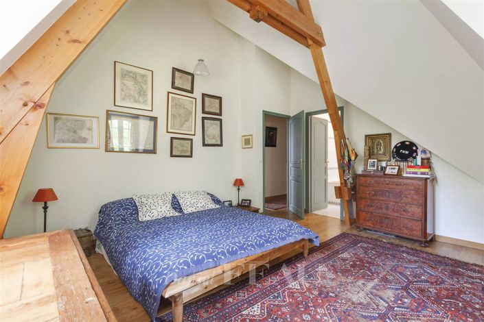 Image No.36-5 Bed House for sale