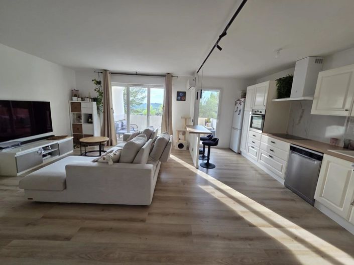 Image No.1-3 Bed Apartment for sale