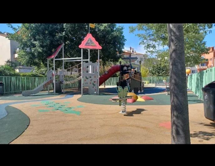 Image No.18-3 Bed Apartment for sale