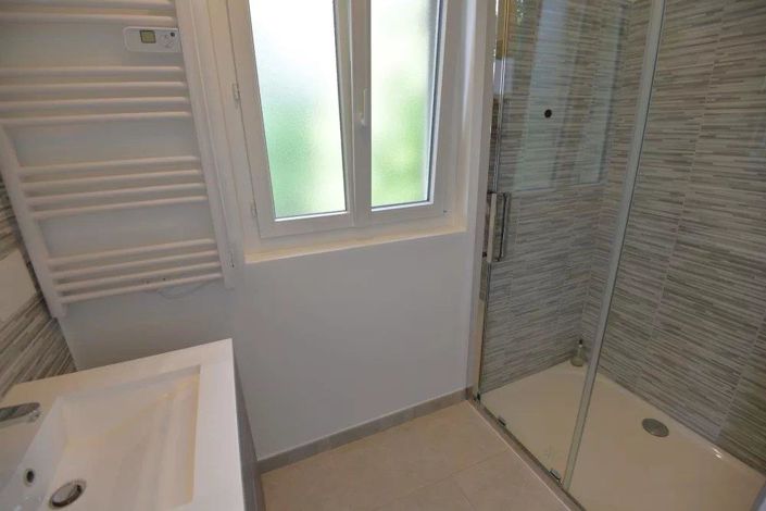 Image No.15-4 Bed House for sale