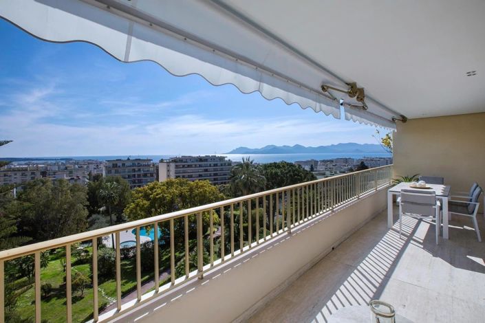 Image No.1-3 Bed Apartment for sale