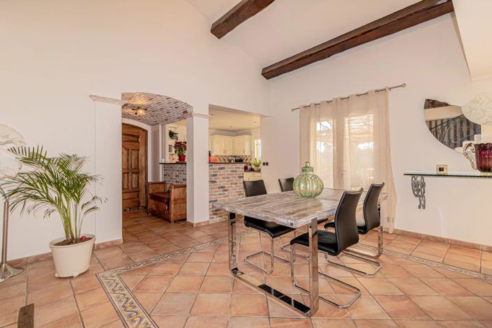 Image No.22-4 Bed House for sale