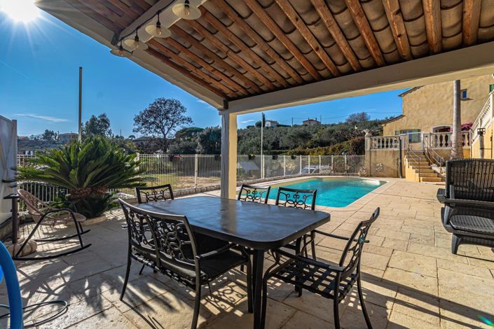 Image No.6-4 Bed House for sale