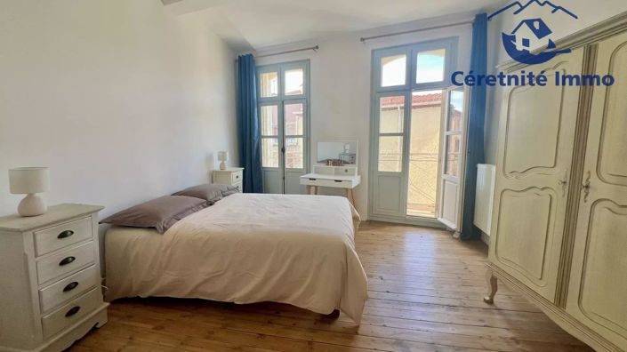 Image No.18-6 Bed House for sale