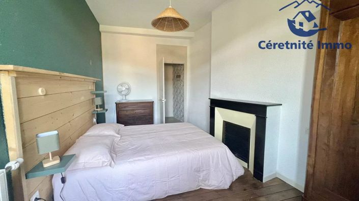 Image No.24-6 Bed House for sale