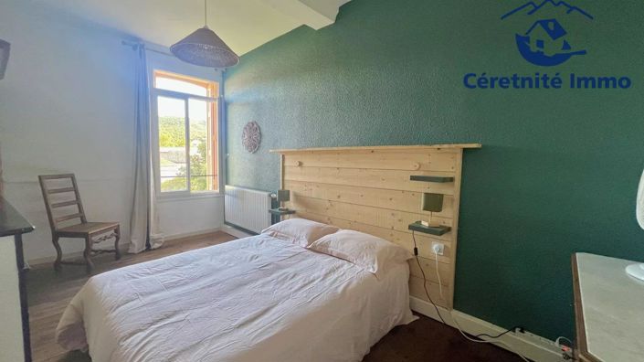 Image No.26-6 Bed House for sale