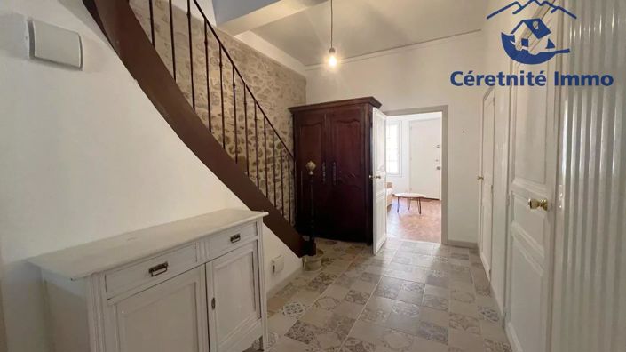 Image No.7-6 Bed House for sale