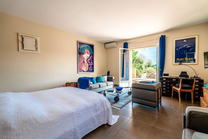 Image No.13-5 Bed House for sale