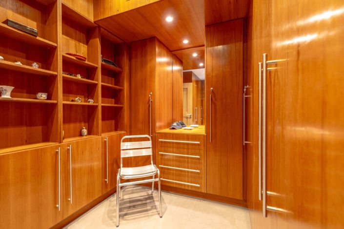 Image No.14-5 Bed House for sale