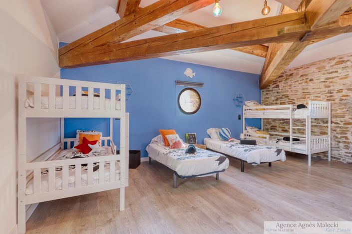 Image No.10-6 Bed House for sale