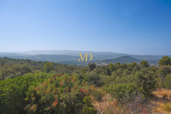 Image No.10-4 Bed House for sale