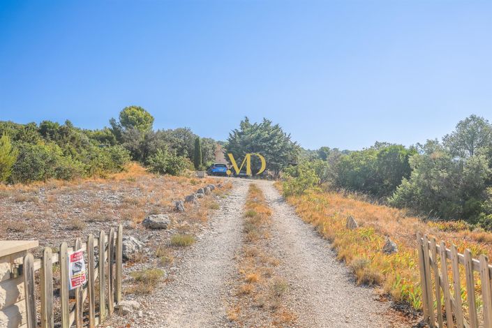 Image No.6-4 Bed House for sale