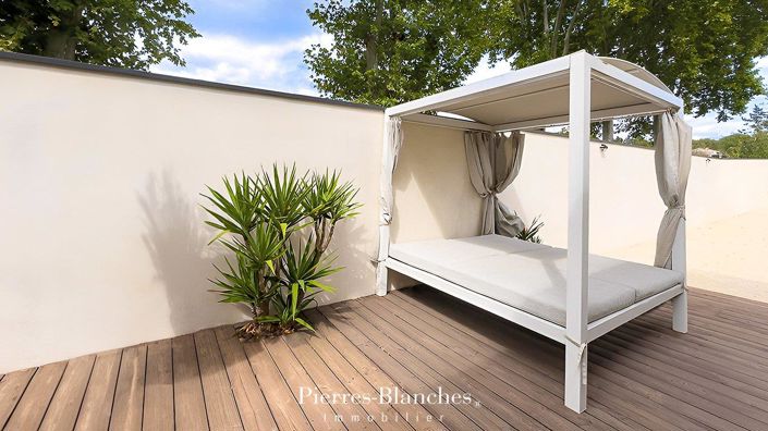 Image No.9-4 Bed House for sale