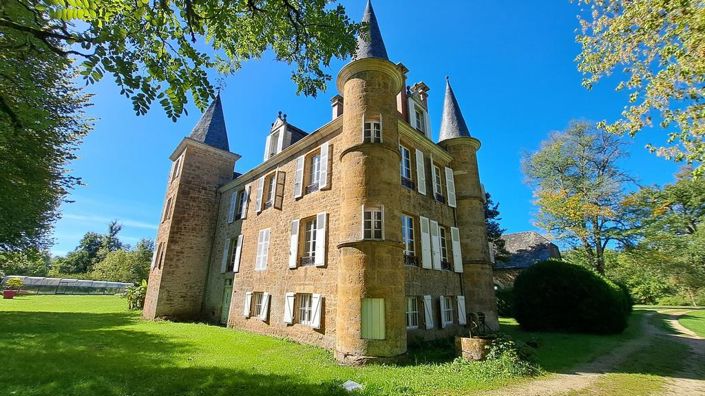 Image No.2-Propriété de 14 chambres à vendre à Lot