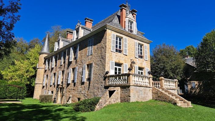 Image No.3-14 Bed Property for sale