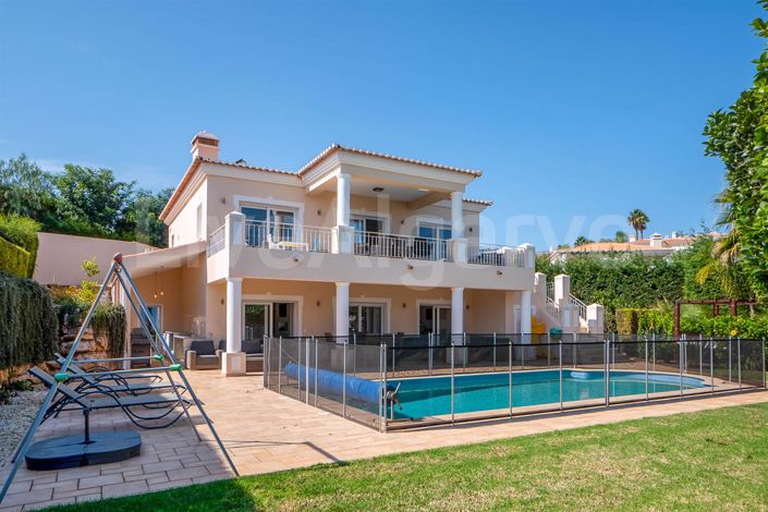 Image No.16-3 Bed House for sale