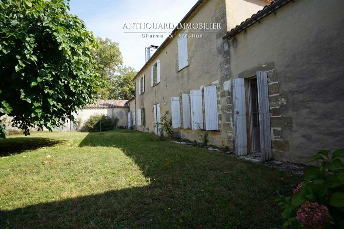 Image No.13-13 Bed Property for sale