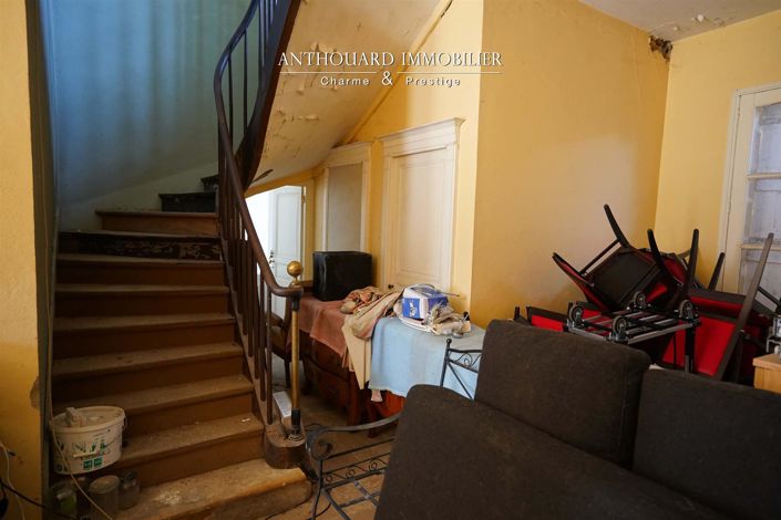 Image No.17-13 Bed Property for sale