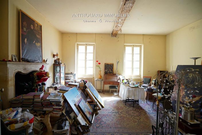 Image No.28-13 Bed Property for sale