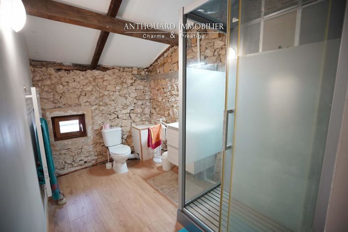 Image No.37-13 Bed Property for sale