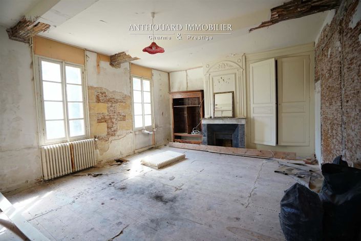 Image No.40-13 Bed Property for sale