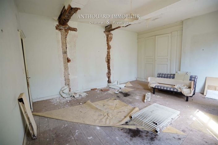 Image No.42-13 Bed Property for sale