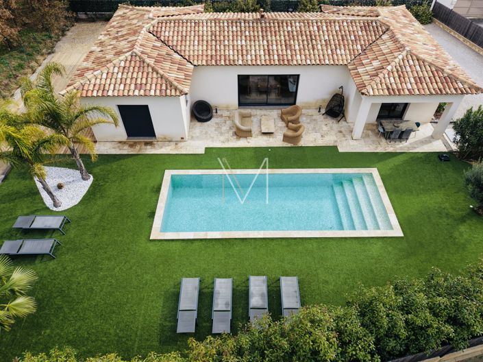 Image No.3-4 Bed House for sale