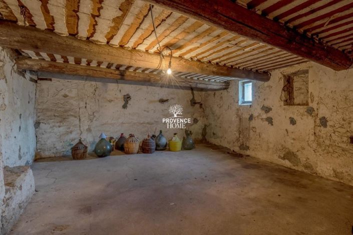 Image No.12-5 Bed House for sale