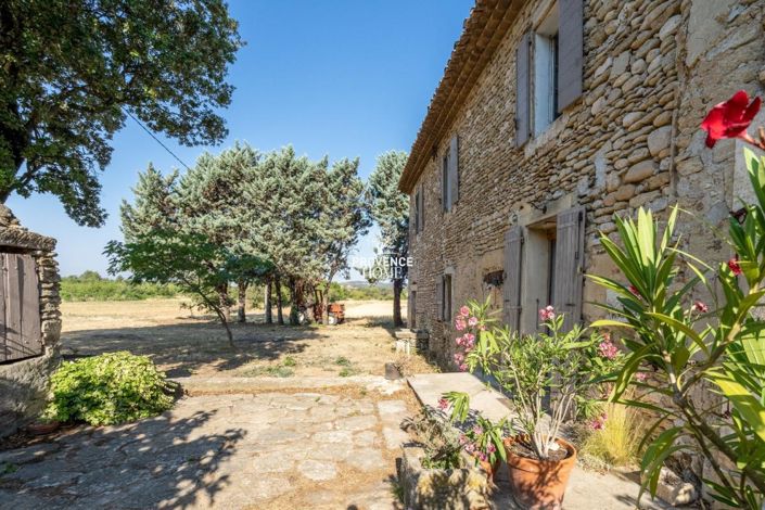 Image No.6-5 Bed House for sale