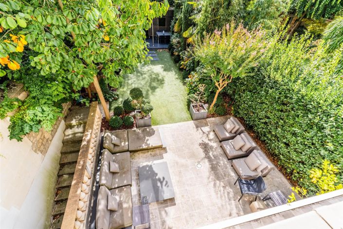 Image No.19-5 Bed House for sale