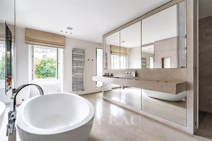 Image No.24-5 Bed House for sale