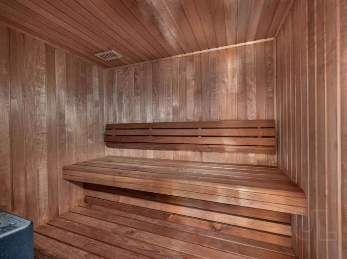 Image No.25-4 Bed Property for sale