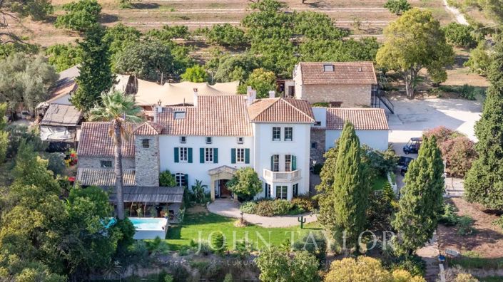 Image No.1-Propriété à vendre à Hyères