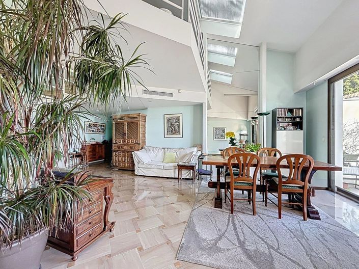 Image No.10-3 Bed Apartment for sale