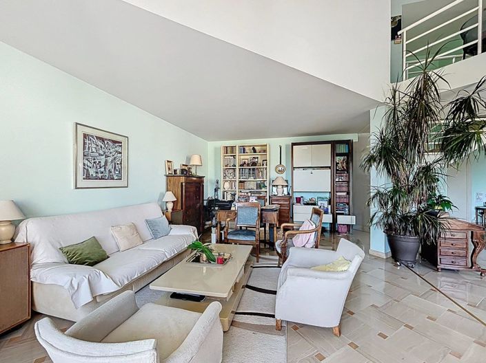 Image No.8-3 Bed Apartment for sale