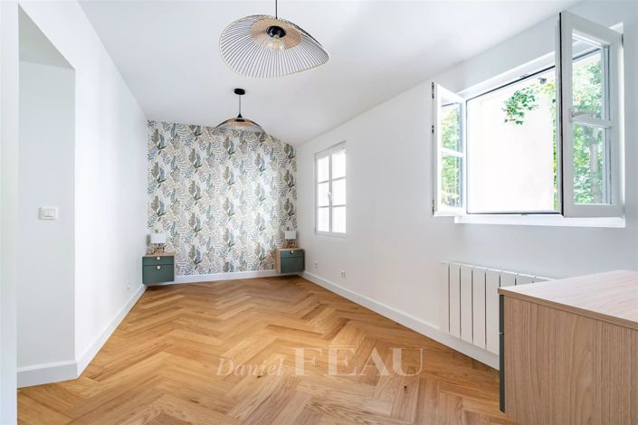 Image No.12-3 Bed Apartment for sale